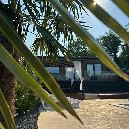 Villa Elysium Garden *